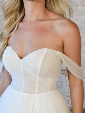 Stella York Strapless Sweetheart Tulle Dress in White